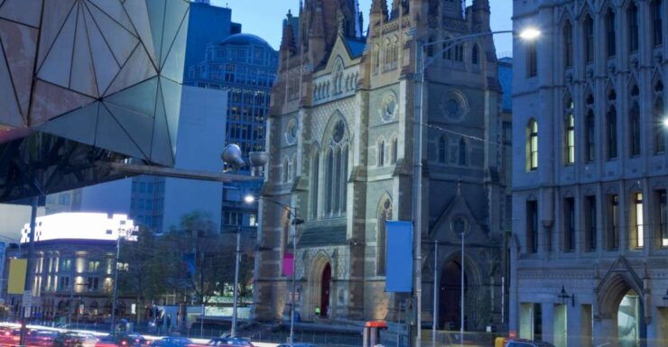 Melbourne: First Discovery Walk and Reading Walking Tour - Activity Details