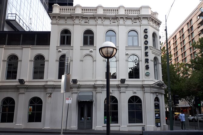 Melbourne Historical Walking Tour: Crime, Gangsters & Lolly Shops - Visitor Reviews