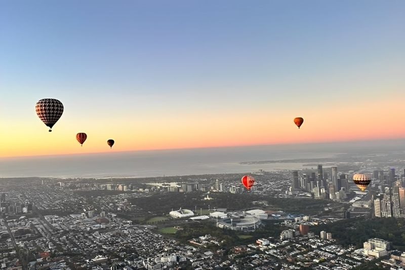 Melbourne Hot Air Balloon Flight at Sunrise - Four hours, with about one in the air