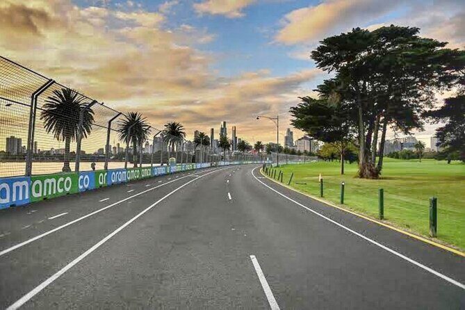 Melbourne Landmark City Tour. Your day Your way Your private tour - Who Should Consider This Tour?