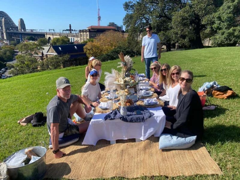 Melbourne - Luxurious pop up picnic at Fitzroy gardens - A Detailed Look into the Experience