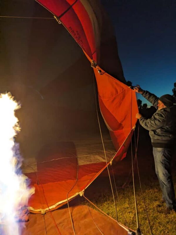 Melbourne Premium Balloon Flight 5-Star Champagne Breakfast - The Experience: An In-Depth Look