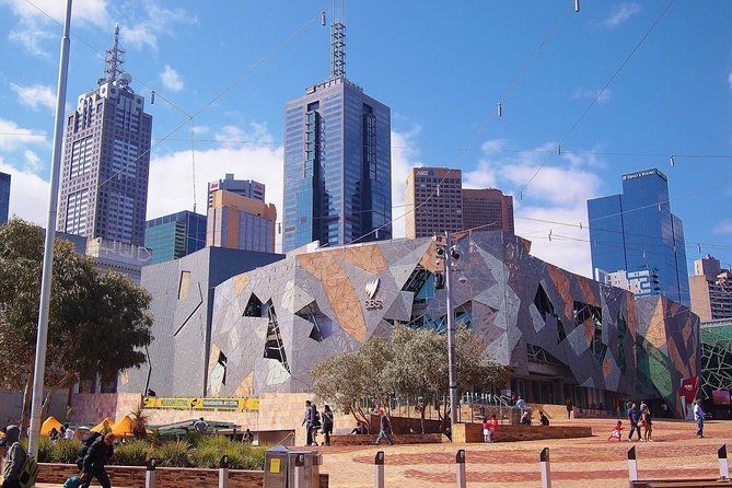 Melbourne Private Transfer to Melbourne Airport MEL in Luxury Van - Directions
