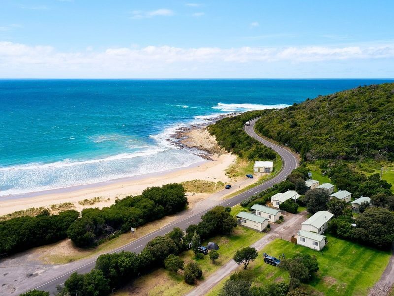 Melbourne Twelve Apostles Full-Day Private Nature Tour - Private transport matters over 500 kilometers