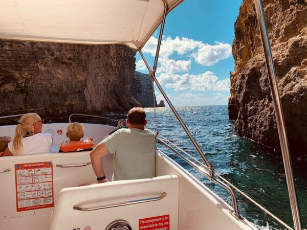 Mellieha: 1:00pm Speedboat Round Comino Caves 2h Blue Lagoon - Frequently Asked Questions