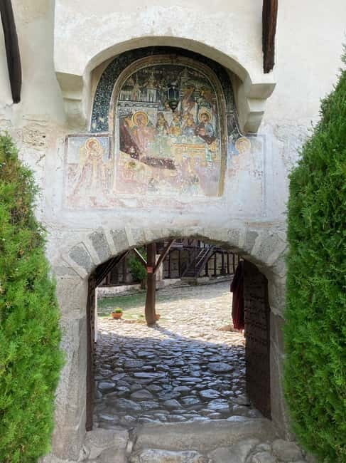 Melnik the city of win,Rozhen Monastery day trip from Sofia - Good To Know