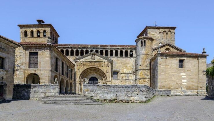 Memorable Family Walking Tour in Ancient Santillana Del Mar - Tour Details