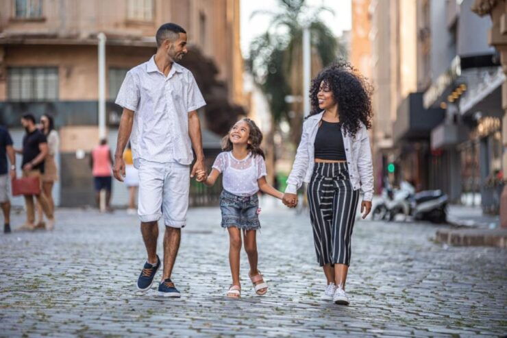 Memorable Family Walking Tour in Ancient Santillana Del Mar - Itinerary Highlights