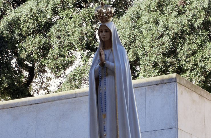 Memorable Private Full Day Tour in Fátima, Nazaré, Óbidos - Tour Overview