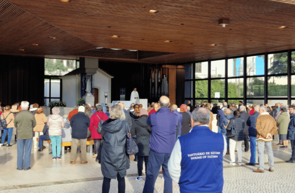 Memorable Private Full Day Tour in Fátima, Nazaré, Óbidos - Booking Information