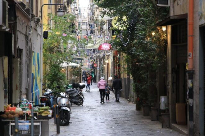Memorable Tour of Napoli City - Location and Transport