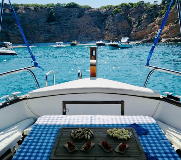 Menorca: Llaut Boat Cruise With Local Appetizers - Activity Overview