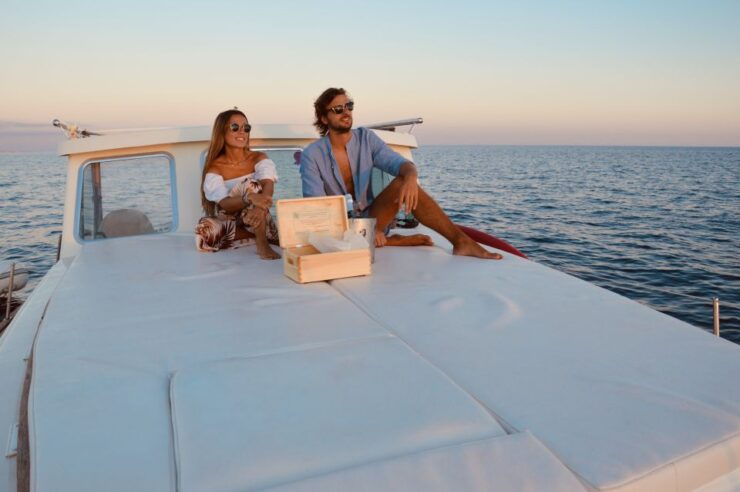 Menorca: Macarella, Turqueta, and Mitjana Cruise With Stops - Tour Itinerary Overview