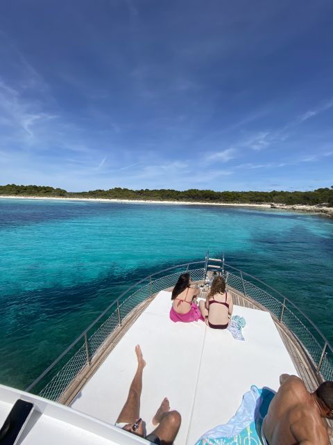 Menorca: Macarella, Turqueta, and Mitjana Cruise With Stops - Live Tour Guide Information