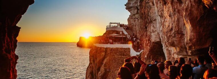 Menorca: Minibus Tour With Wine and Cheese Tasting - Prepare for the Tour