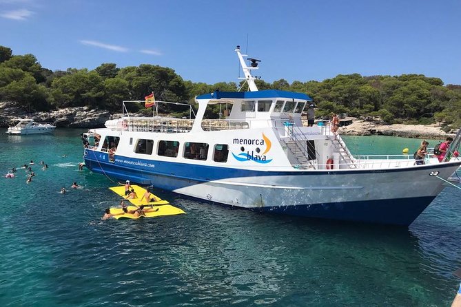 Menorca: South Coast Boat Trip With Lunch - Delicious On-board Lunch and Refreshments