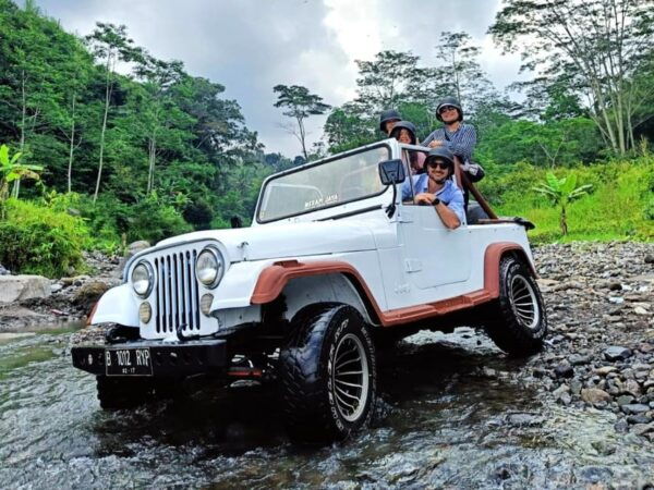 Merapi Volcano 4WD Jeep Tour and Kedung Kayang Waterfall - Customer Reviews