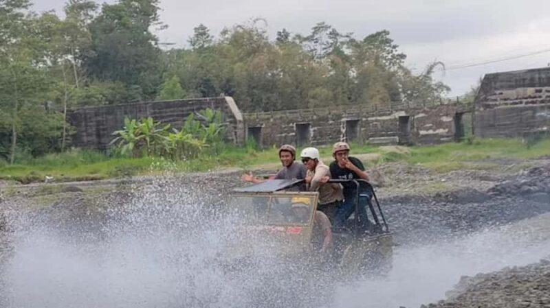 Merapi Volcano & Elo River Rafting Day Tour - Transportation and Group Size