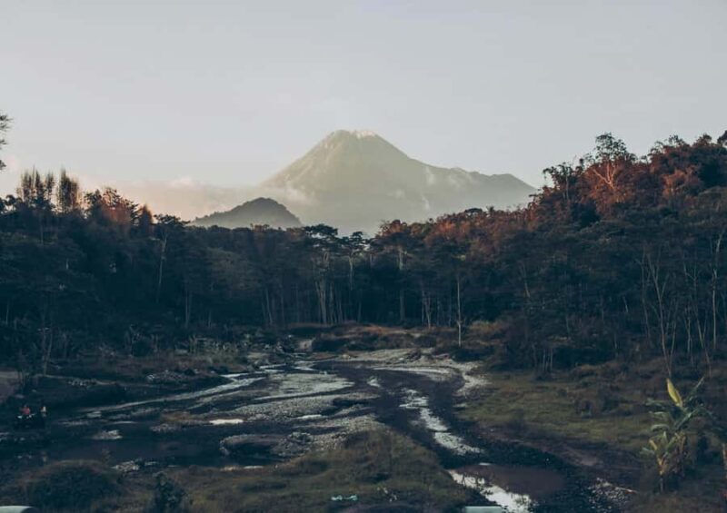 Merapi Volcano Sunrise, Borobudur & Ratu Boko Full Day Tour - The Itinerary: A Deep Dive