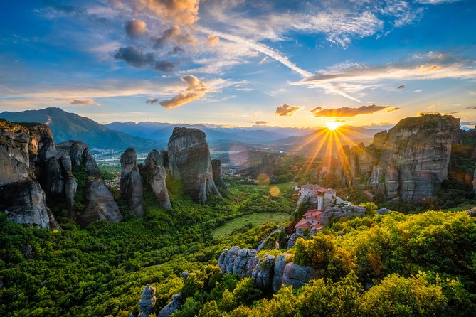 Mercedes Private Full Day Tour to Meteora-Thermopylae- Delphi - Inclusions