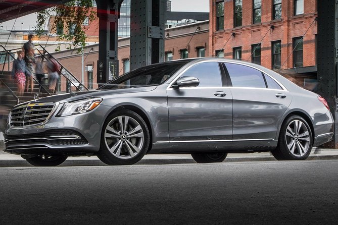 Mercedes S-Class Car Melbourne Airport To CBD - Comfort and Luxury Features of the Mercedes S-Class Car