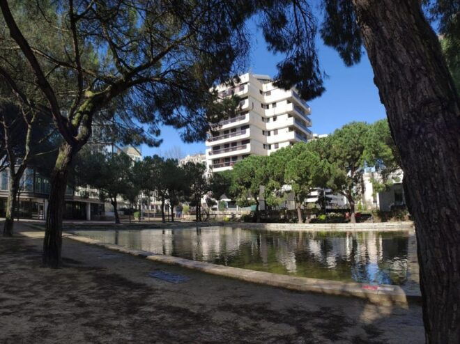 Meriadeck In App Tour: Contradictory District of Bordeaux - Flexible Scheduling