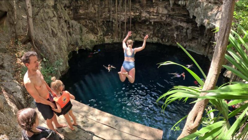 Mérida: 4 Majestic Cenotes Tour with Typical Lunch - Good To Know