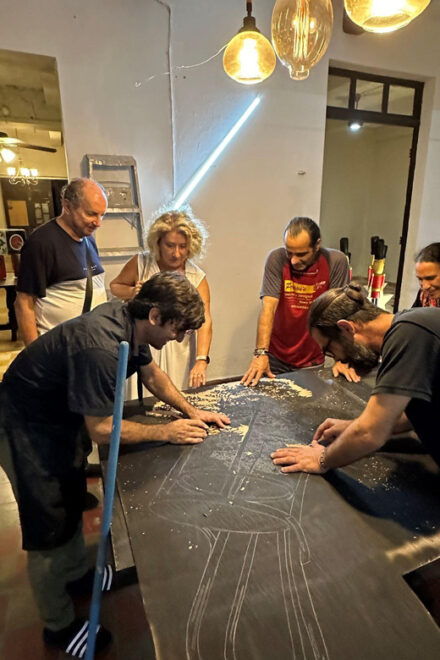 Mérida: an Immersive Experience Visiting Artists' Studios. - Customizing the Art Experience