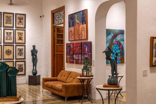 Mérida: an Immersive Experience Visiting Artists' Studios. - Engaging With Artists and Curators
