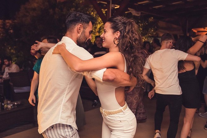 Merida Salsa Dancing Class for All Levels - Meeting and Pickup