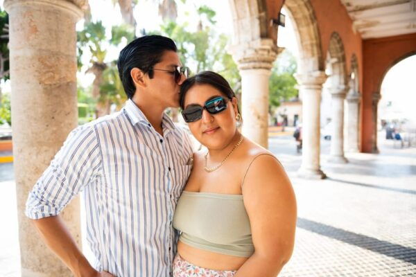 Mérida's Whispering Hearts: A Romantic Journey - Visiting Parque De Los Hidalgos and Cathedral