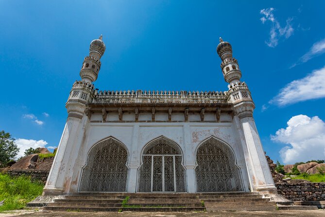 Mesmerising Hyderabad Heritage Cultural Tour With Ethnic Lunch - Meeting and Pickup Details