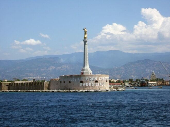 Messina: 2-Hour Walking Tour With a Private Guide - Tour Description