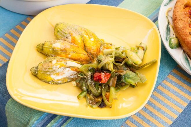 Messina: Private Cooking Demo & Meal at a Locals Home - Local Beverages Included