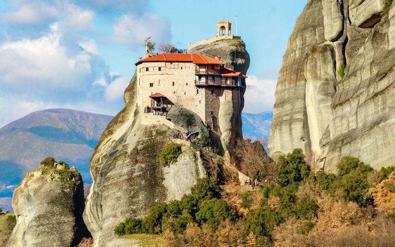 Meteora Day Tour from Athens, 9 ΑΜ start, Sea Stops, Caves & Lunch - Is the price good value?