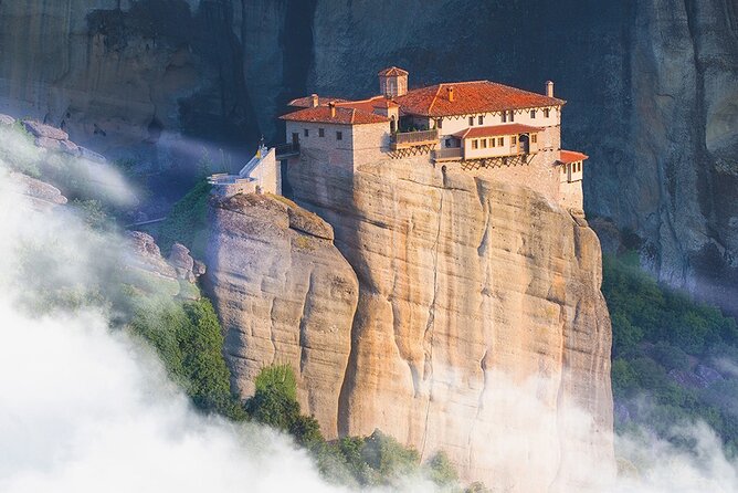 Meteora Full-Day Trip With Guide on Luxury Bus From Athens - What To Expect During the Trip
