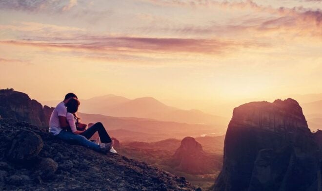 Meteora: Guided Sunset Tour With Monasteries and Caves Visit - Discovering the Ancient Hermit Caves