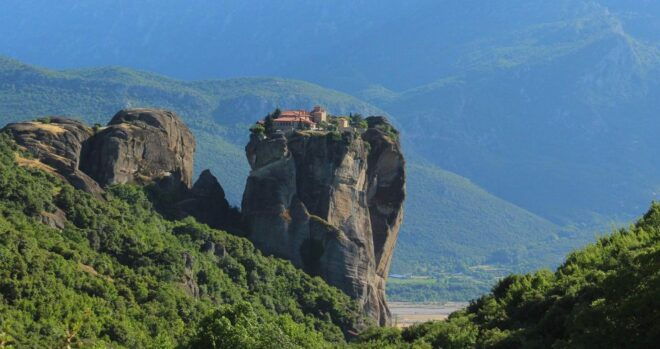 Meteora Homo-Sapiens Museum & 300 Spartans Battlefield - Inclusions