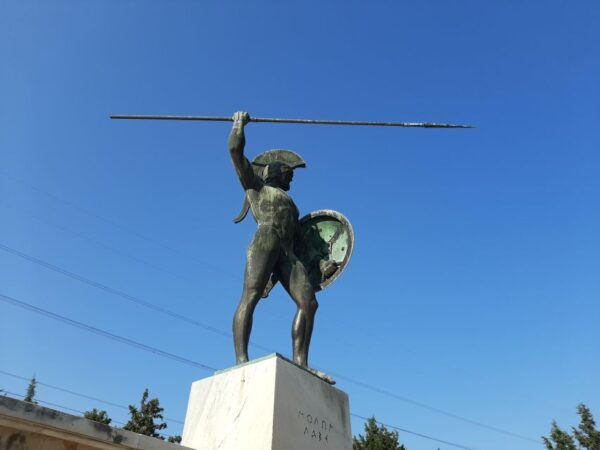 Meteora Homo-Sapiens Museum & 300 Spartans Battlefield - The Sum Up