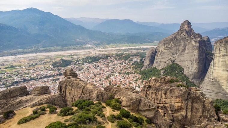 Meteora Monasteries "Byzantine Walks" From Thessaloniki - Who Should Consider This Tour?
