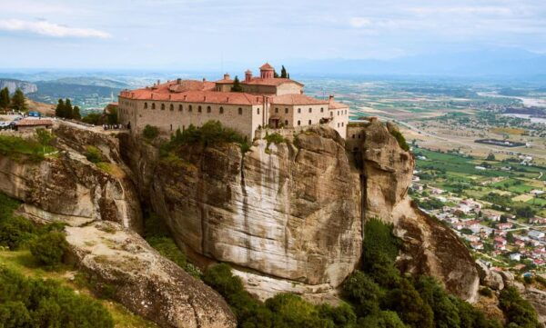 Meteora Monasteries Private Full Day Tour & Great Lunch - The Sum Up
