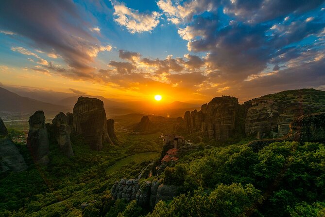 Meteora One Day Trip From Ioannina - Common Questions