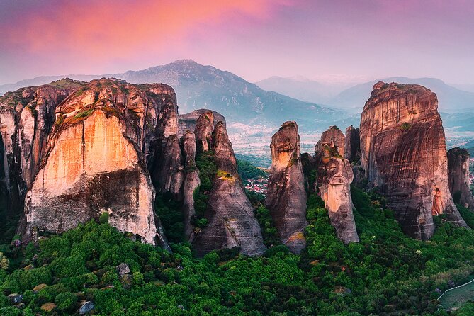 Meteora Rocks and Experiences All Around !!! 2days From Athens - Common Questions