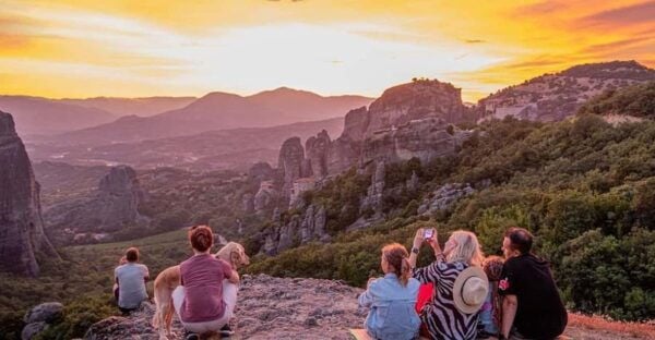 Meteora Small-Group Day Trip From Larissa & Katerini Areas - Tips for Travelers