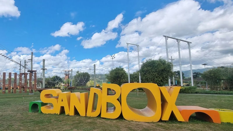 Metro Manila Full-Day Private Architecture & Historical Tour - Churches, mansions, and a play break in Pampanga