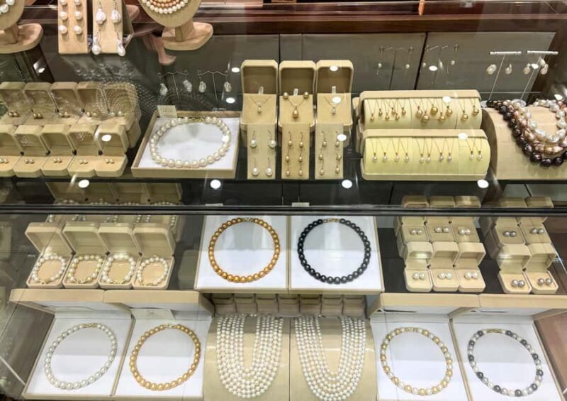 Metro Manila: Highlights Tour & SM Store Shoppingspree - Exploring Manila’s Historic Heart: Intramuros and Fort Santiago