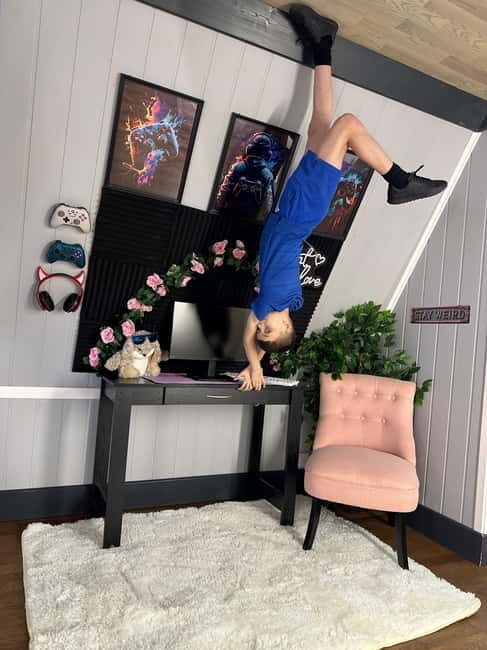 Metrocentre: Upside Down House Entry Ticket - The Experience at a Glance