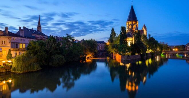 Metz: First Discovery Walk and ReadingWalkingTour - Experience Highlights