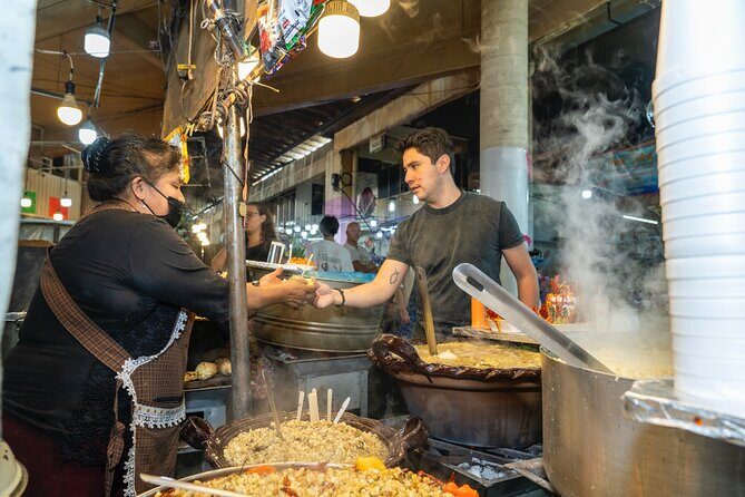 Mexican chili experience at the Jamaica Market - Who Will Love This Tour?