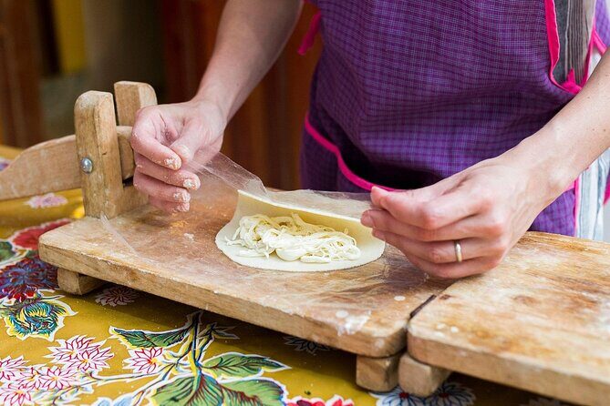 Mexican Cooking Class from Scratch in a Local Home in Mexico City - Exploring the Experience in Depth